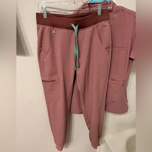 Figs scrub pants, Chalk Pink size XS petite!